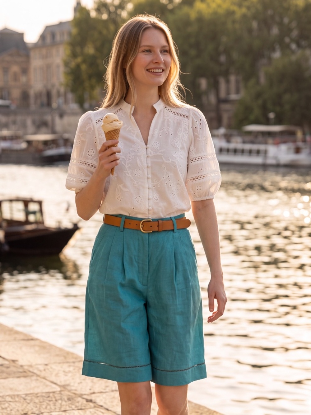 Vintage Laura Ashley 100% linen acqua teal high waisted Bermuda shorts in size s